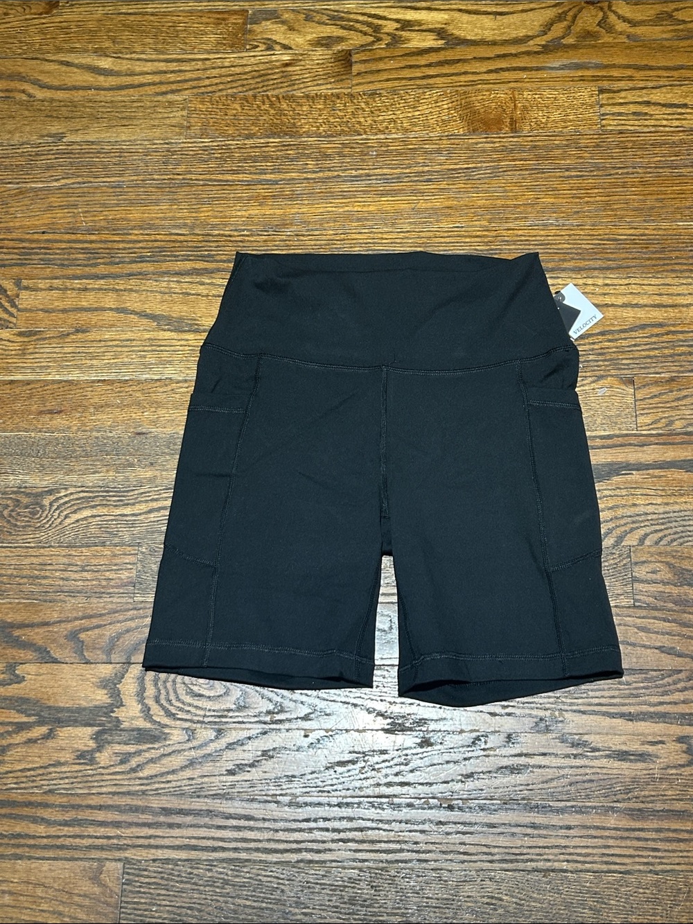 Women’s Sculpt & Flow Grace 7 in Black High-Waist Active Shorts